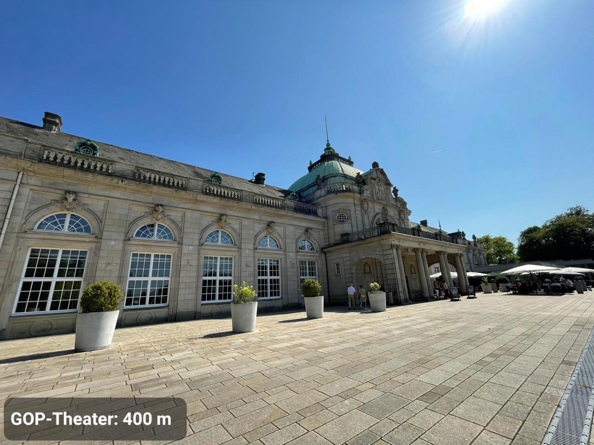Studio3 Zentral Und Ruhig Mit Parkplatz, 5 Min Z Bali-t Und Gop, Boxspringbett * Bad Oeynhausen