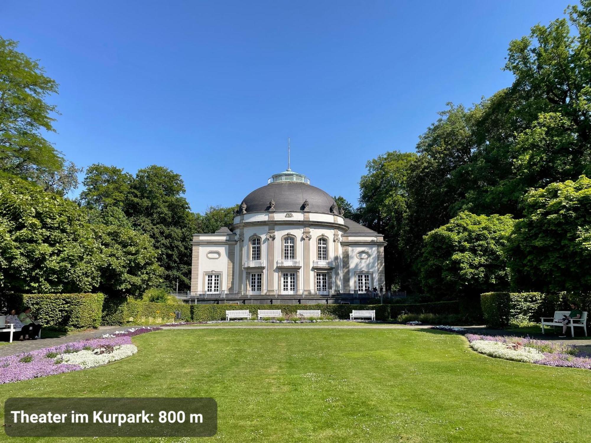 Studio3 Zentral Und Ruhig Mit Parkplatz, 5 Min Z Bali-t Und Gop, Boxspringbett *